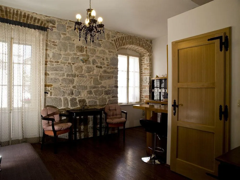 Captain'S Guest House Split