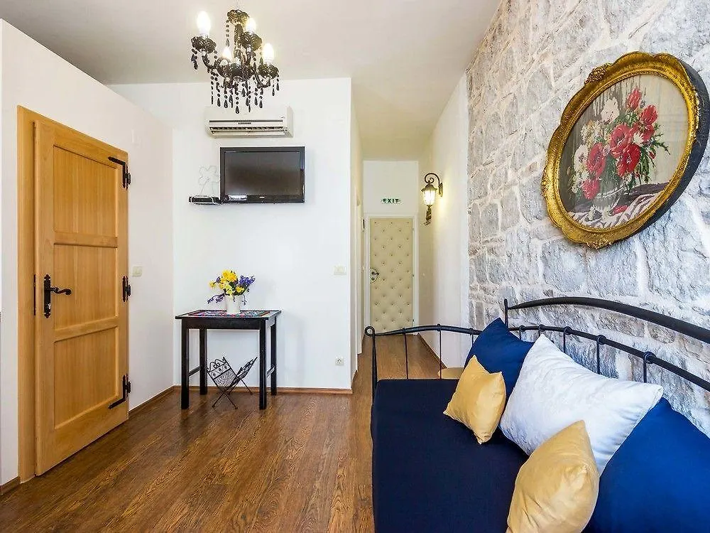 Captain'S Guest House Split 4*,